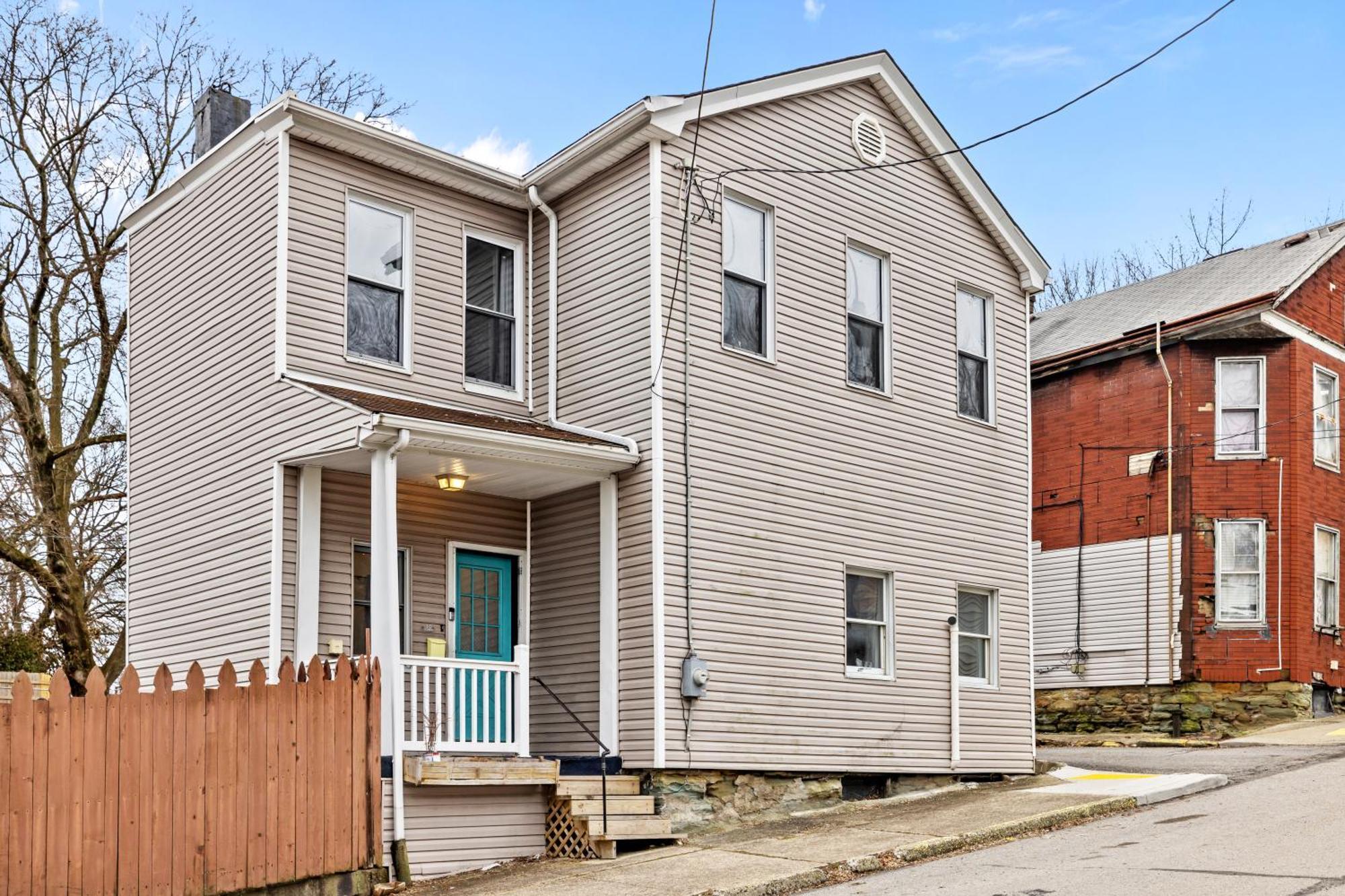 Heart Of Downtown, 5 Mins To Andy Warhol Museum, Parking Available, Private Fenced Backyard, Smart Tv, Washer And Dryer In Unit Сasa de vacaciones Pittsburgh